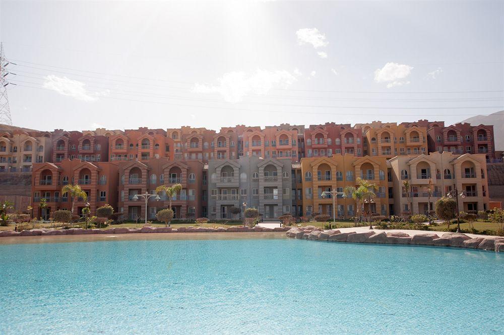 Porto Sokhna Pyramids Apartments Powered By Amer-Group Family Only Ain Sukhna Exterior foto