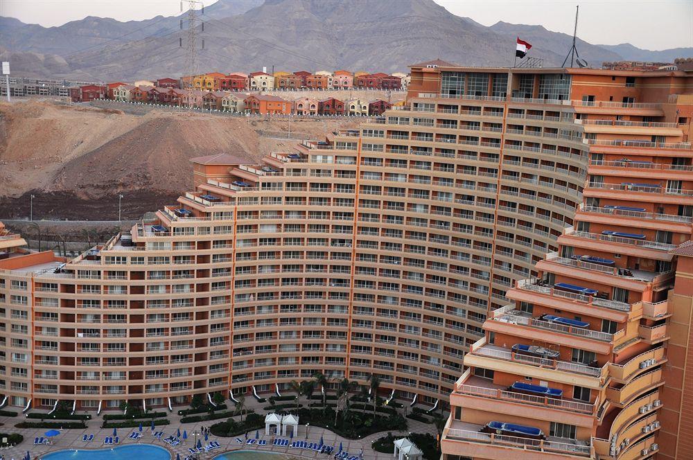 Porto Sokhna Pyramids Apartments Powered By Amer-Group Family Only Ain Sukhna Exterior foto