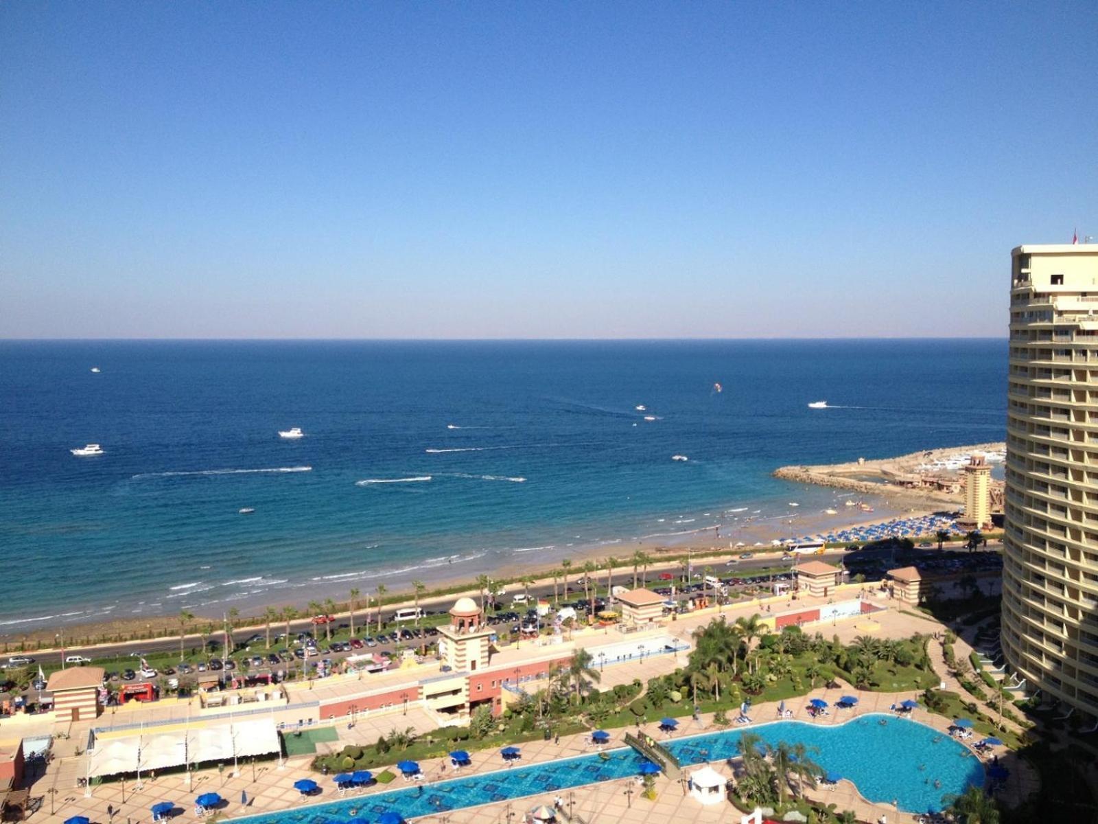 Porto Sokhna Pyramids Apartments Powered By Amer-Group Family Only Ain Sukhna Exterior foto
