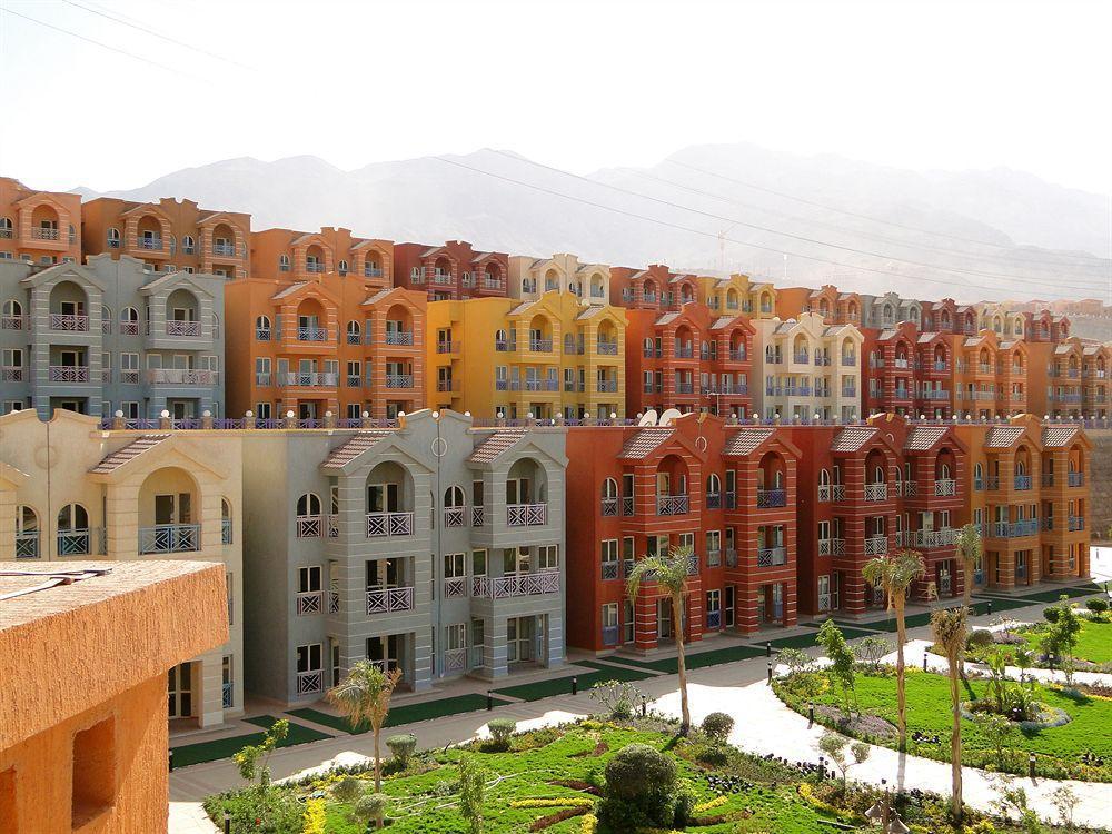 Porto Sokhna Pyramids Apartments Powered By Amer-Group Family Only Ain Sukhna Exterior foto